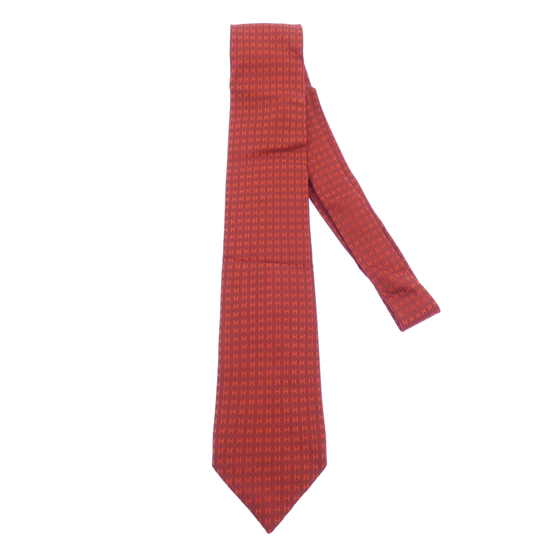 NECKTIE