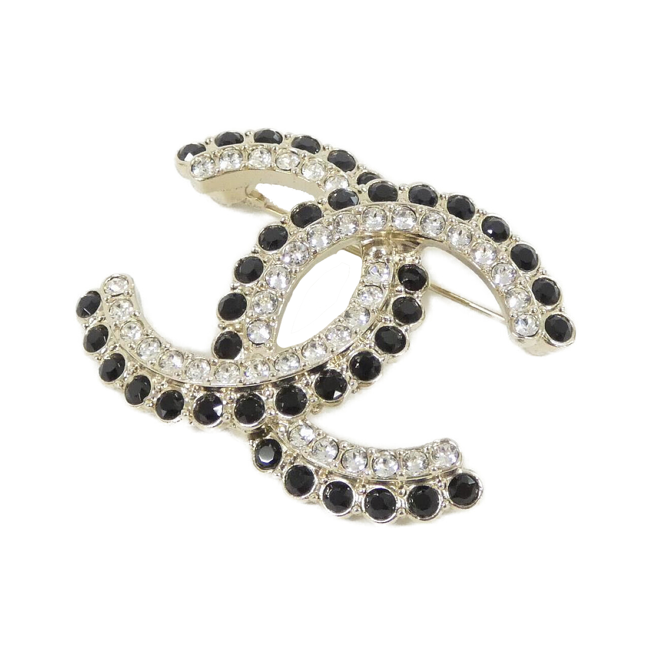 BROOCH