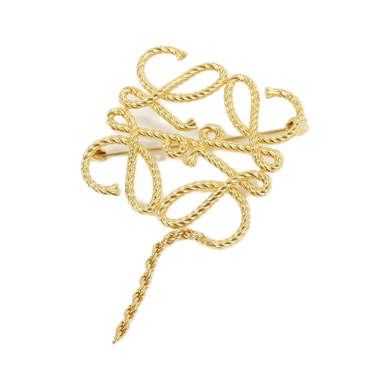 BROOCH