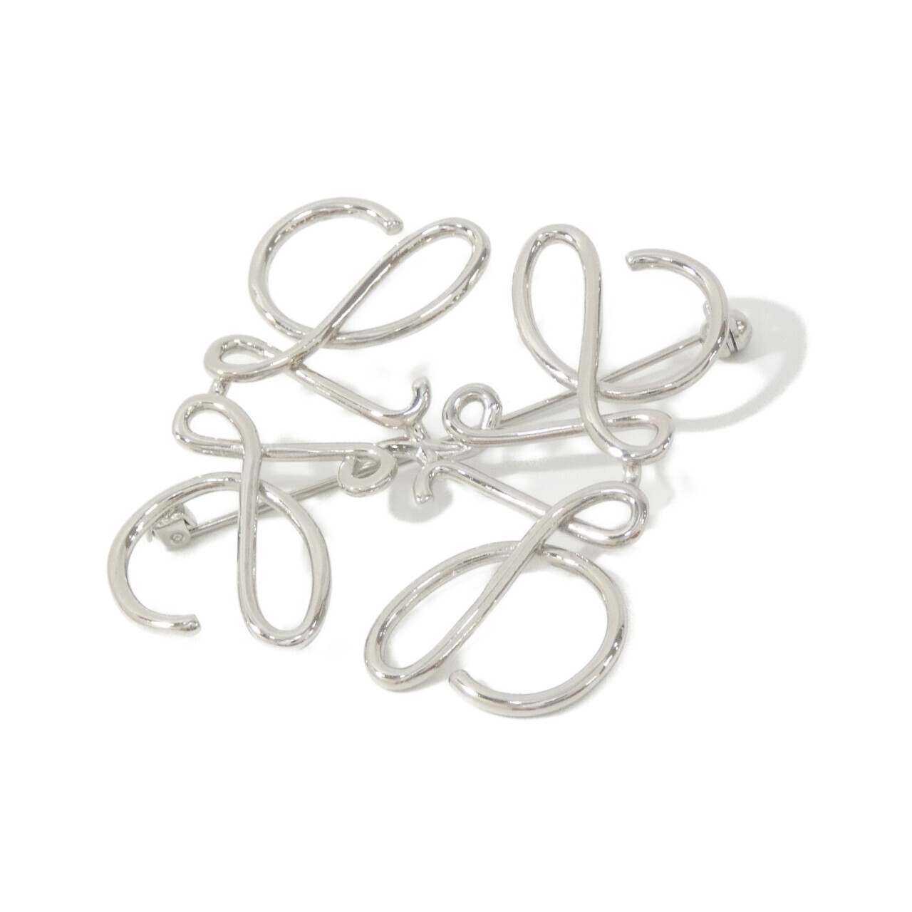BROOCH