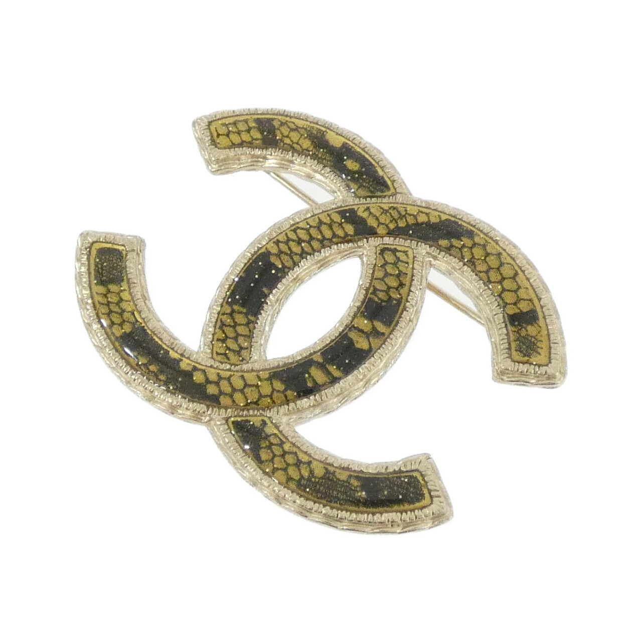 BROOCH