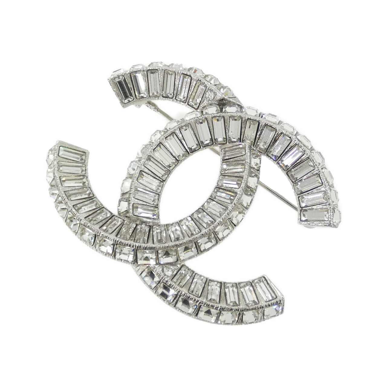 BROOCH