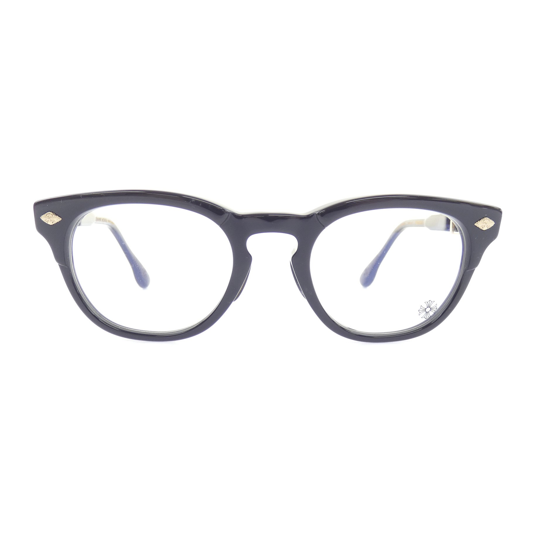 EYEWEAR
