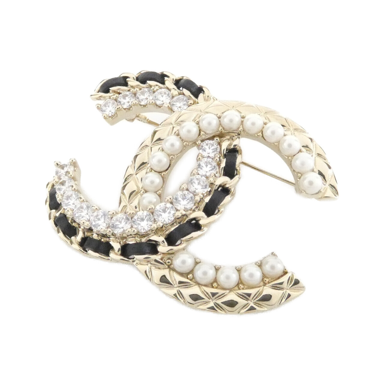 BROOCH