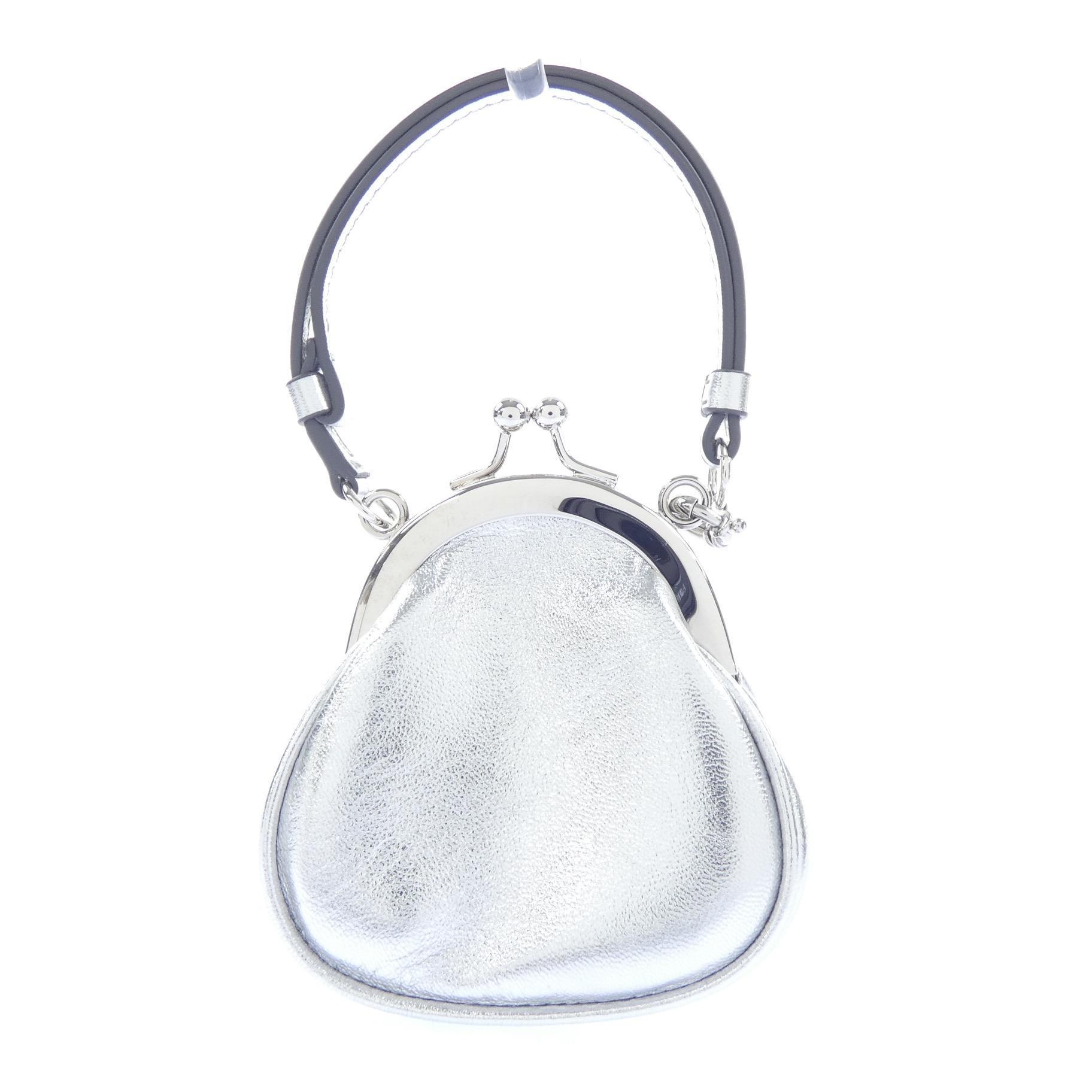 POUCH