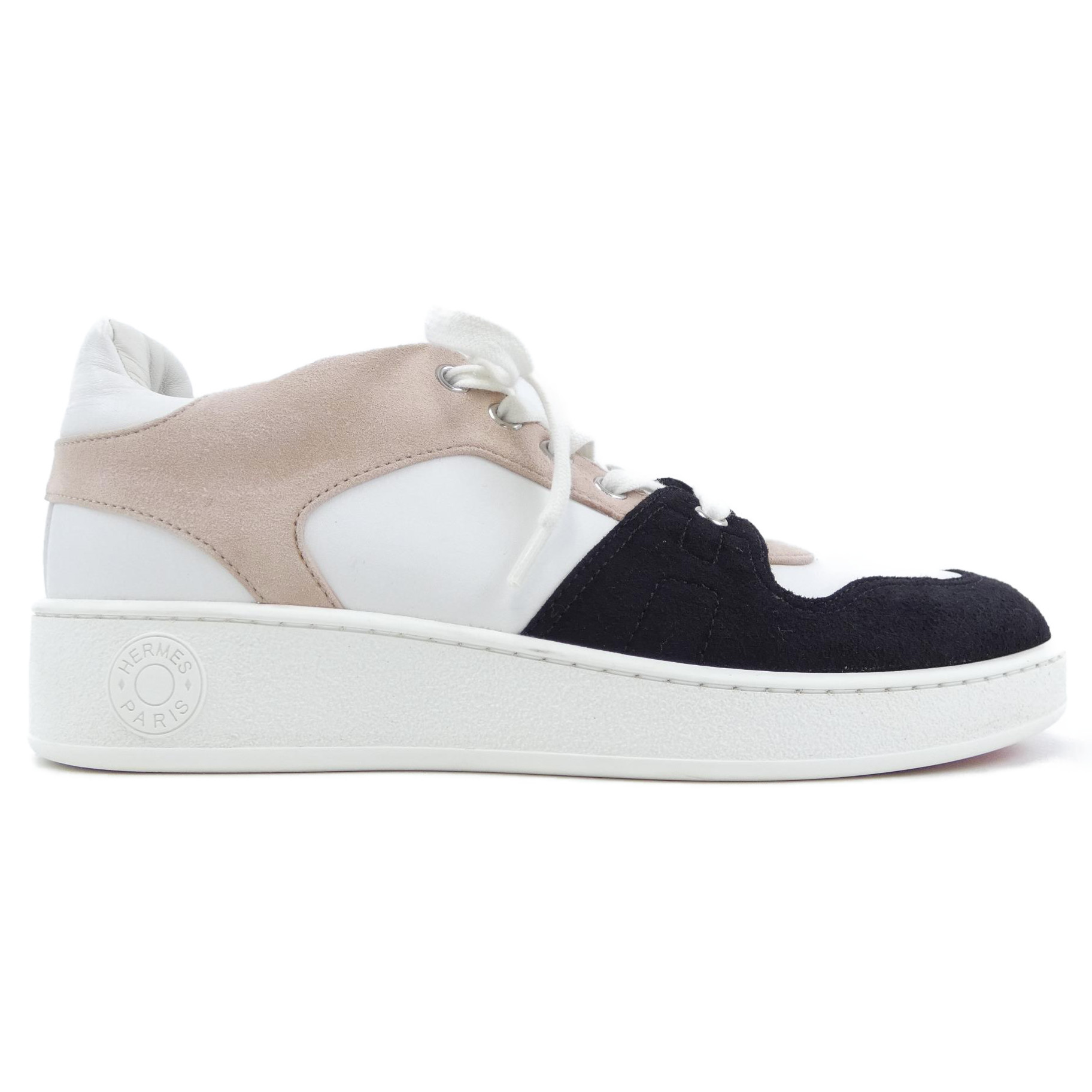 スニーカー