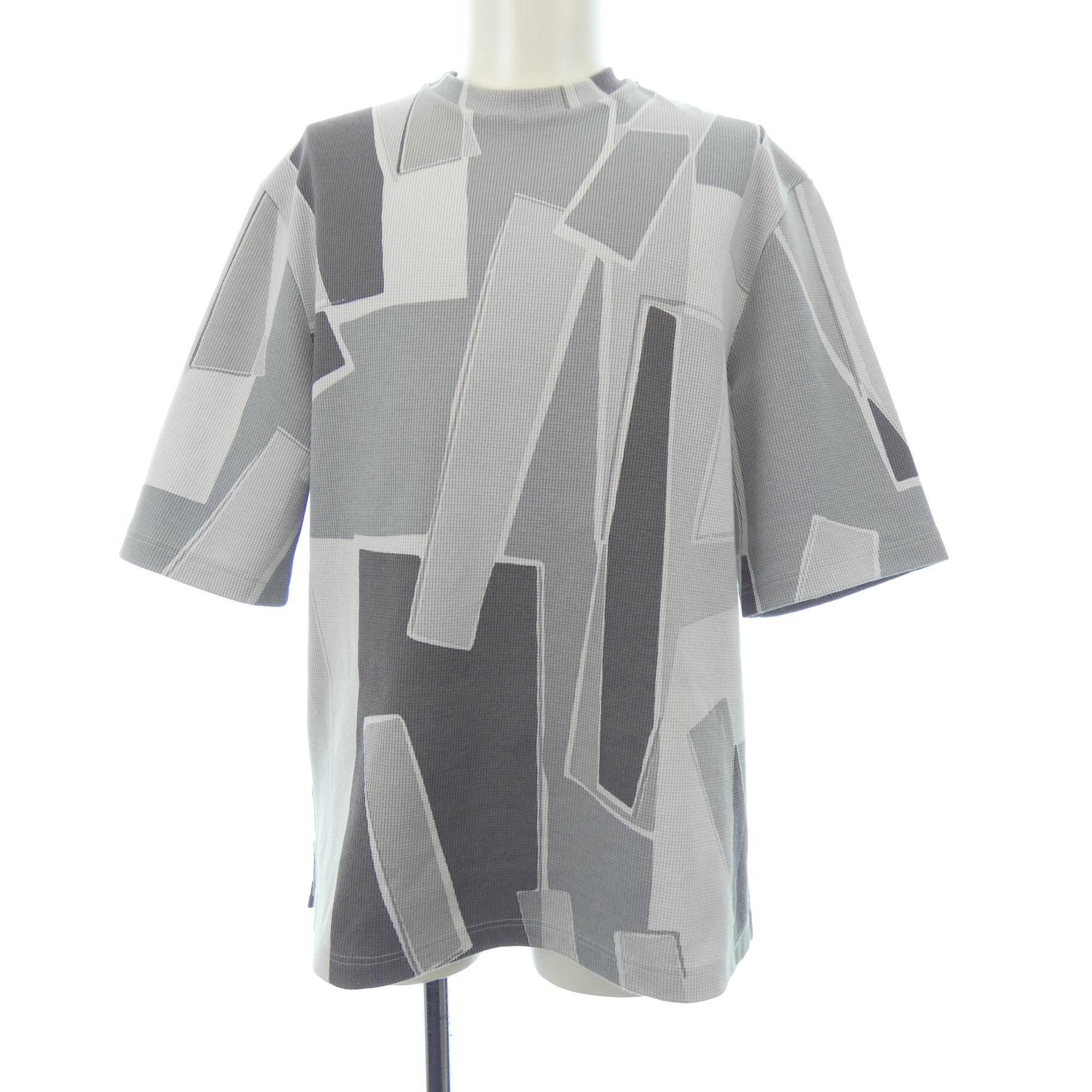 Ｔシャツ