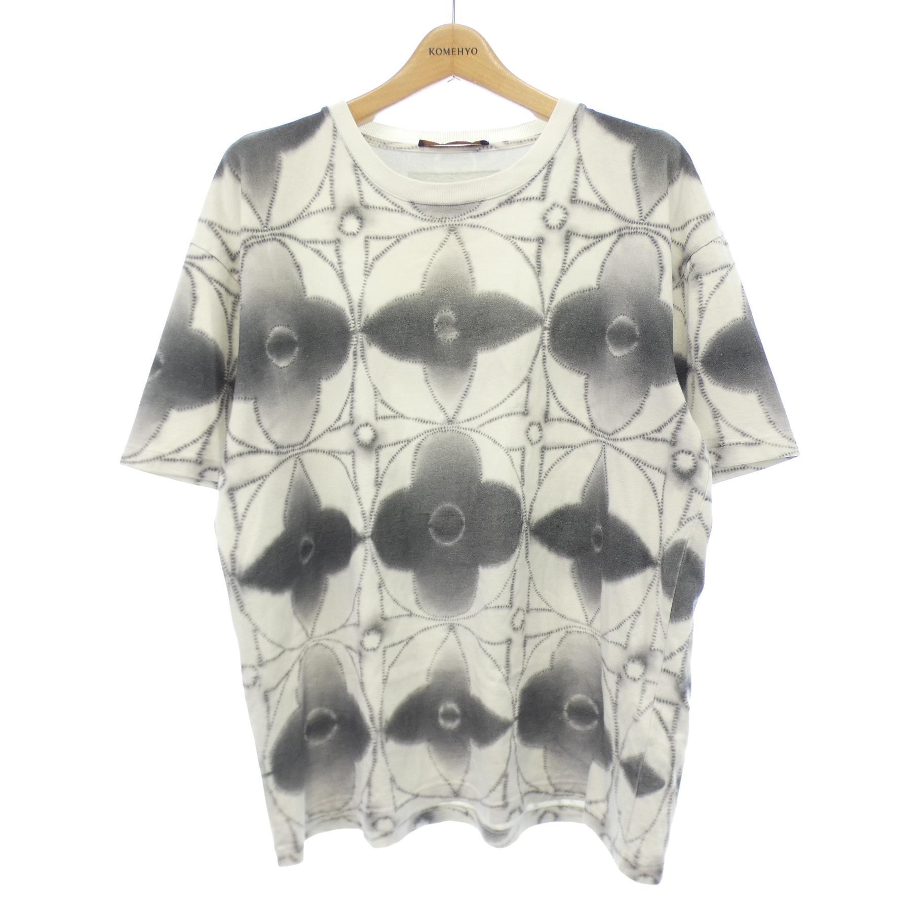 Ｔシャツ