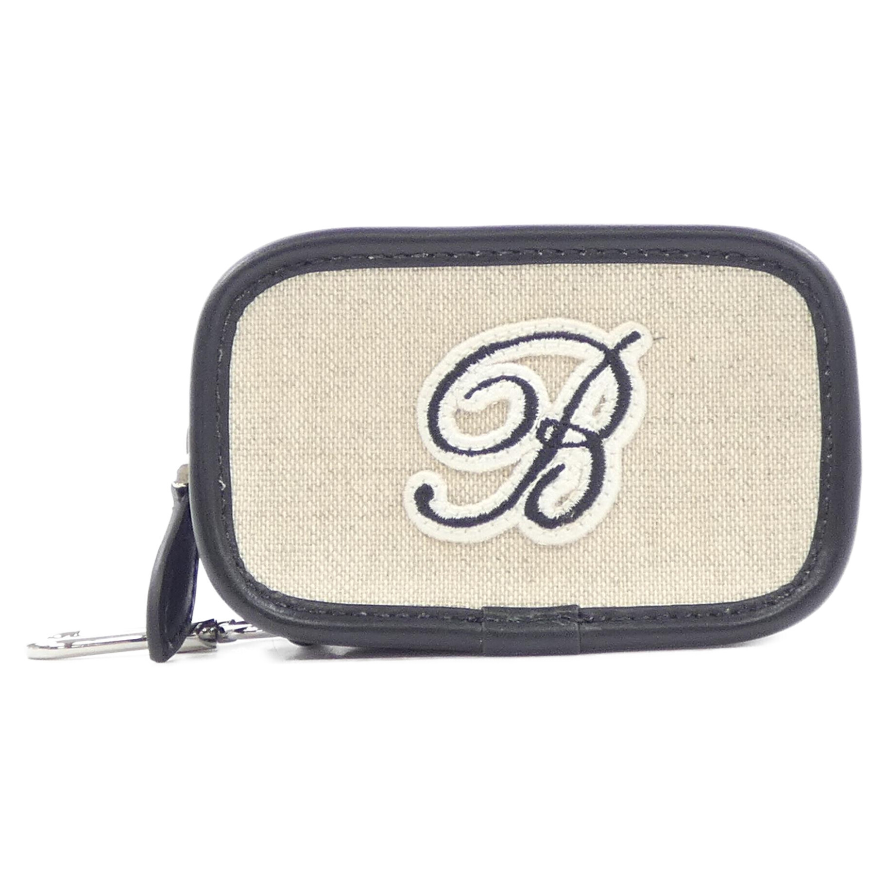 POUCH