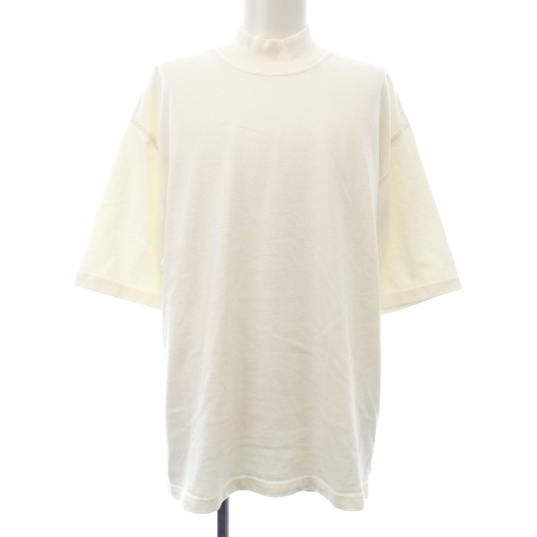 Ｔシャツ