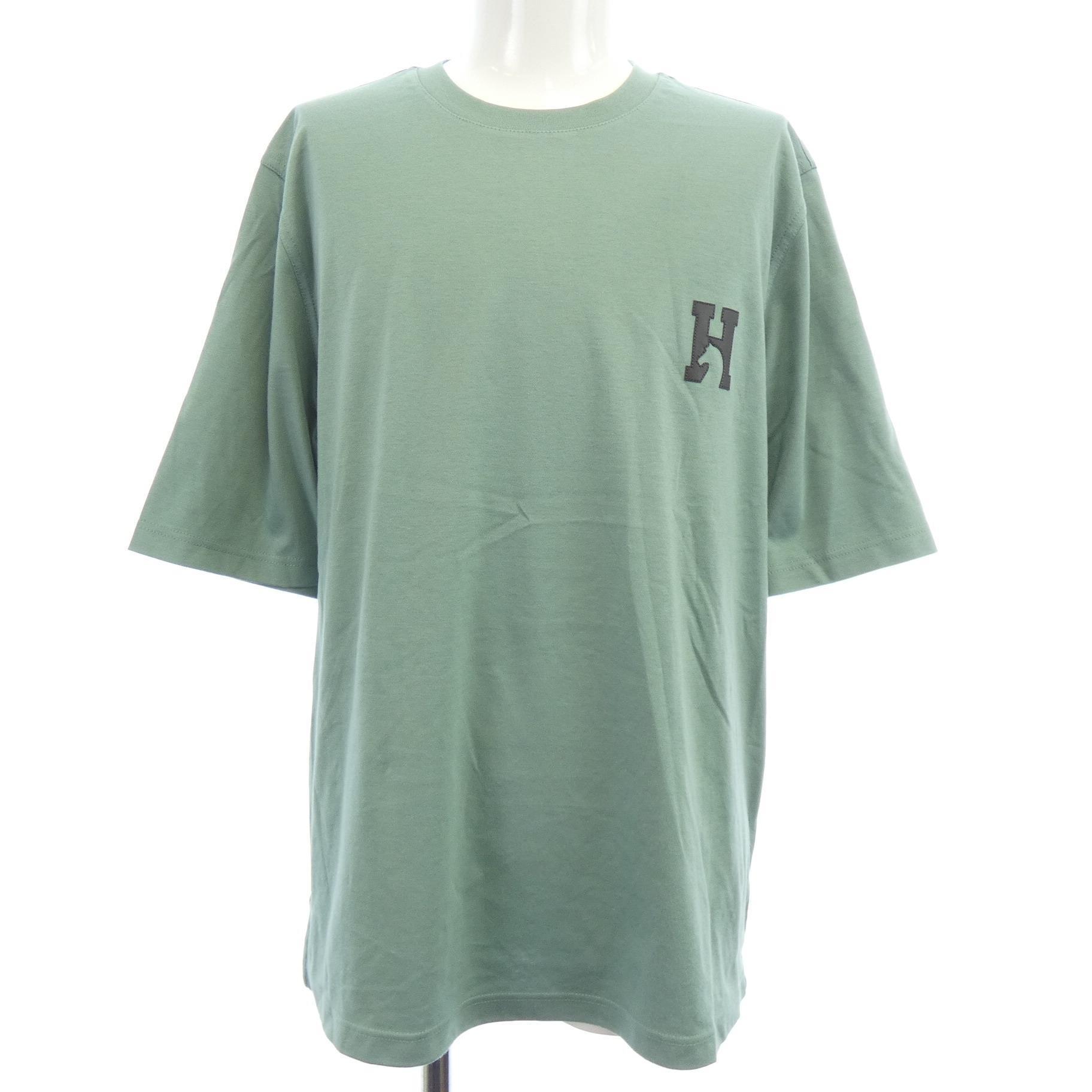 Ｔシャツ