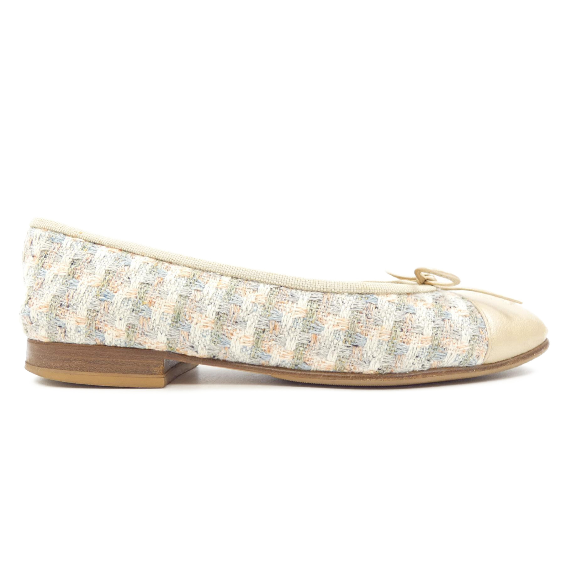 フラットシューズ
