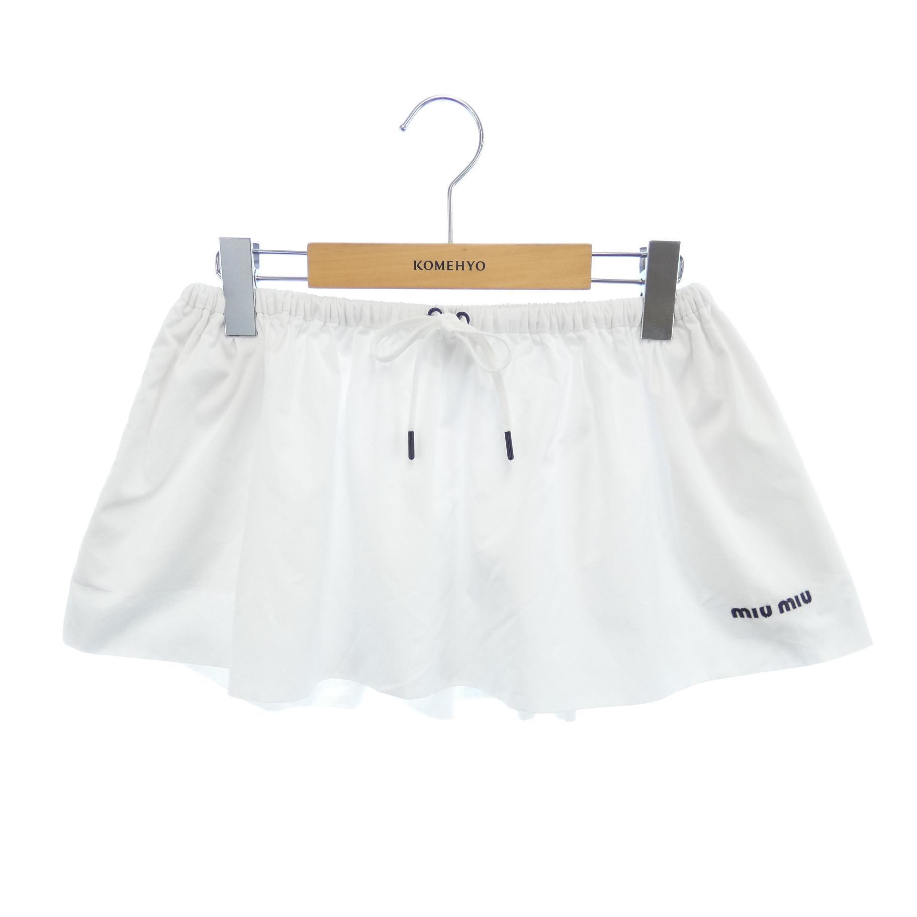 スカート