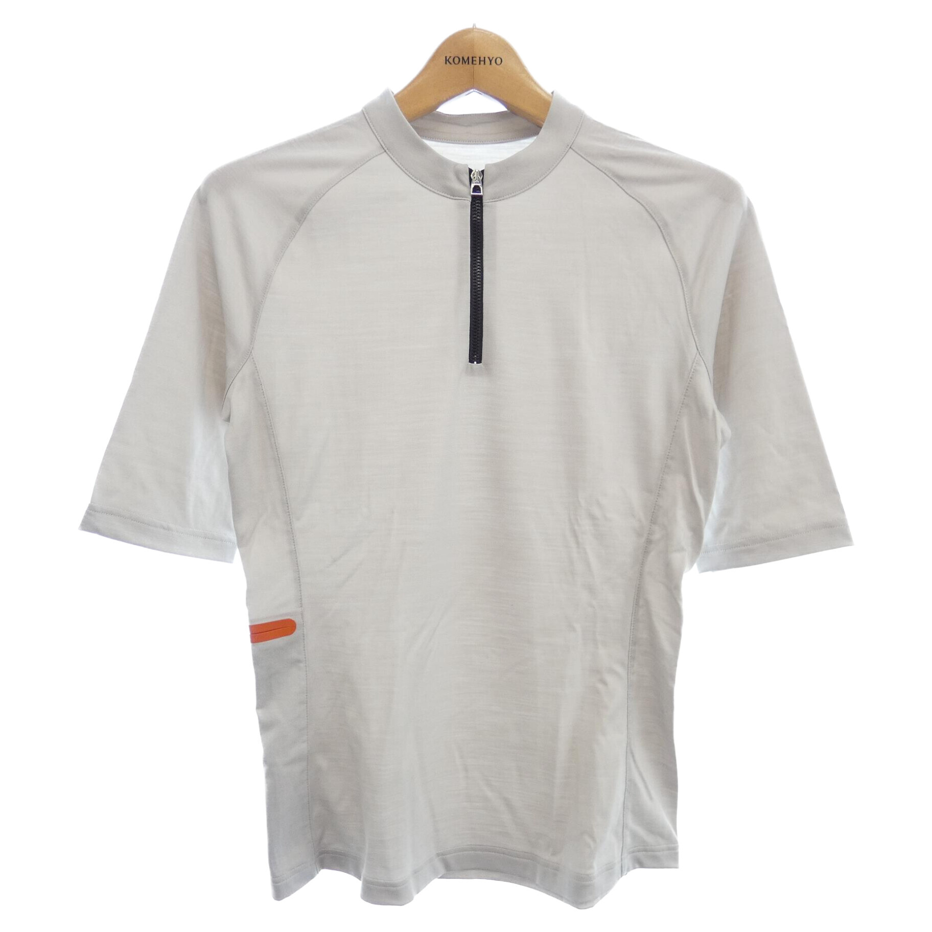 Ｔシャツ