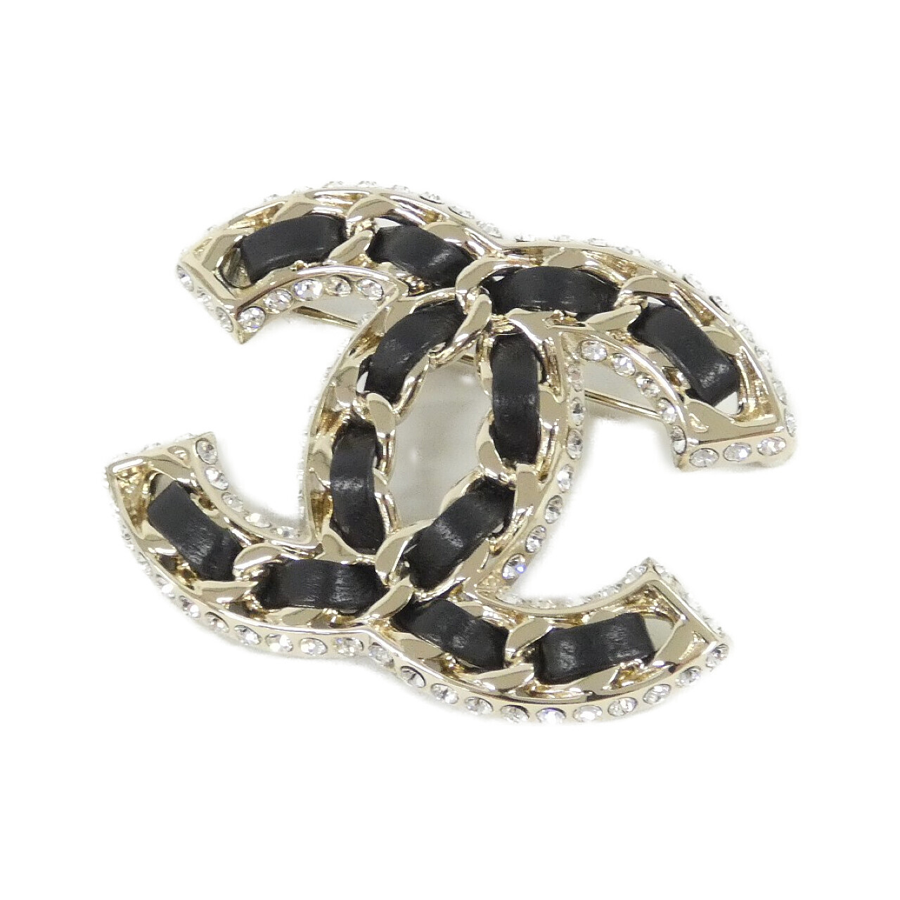 BROOCH