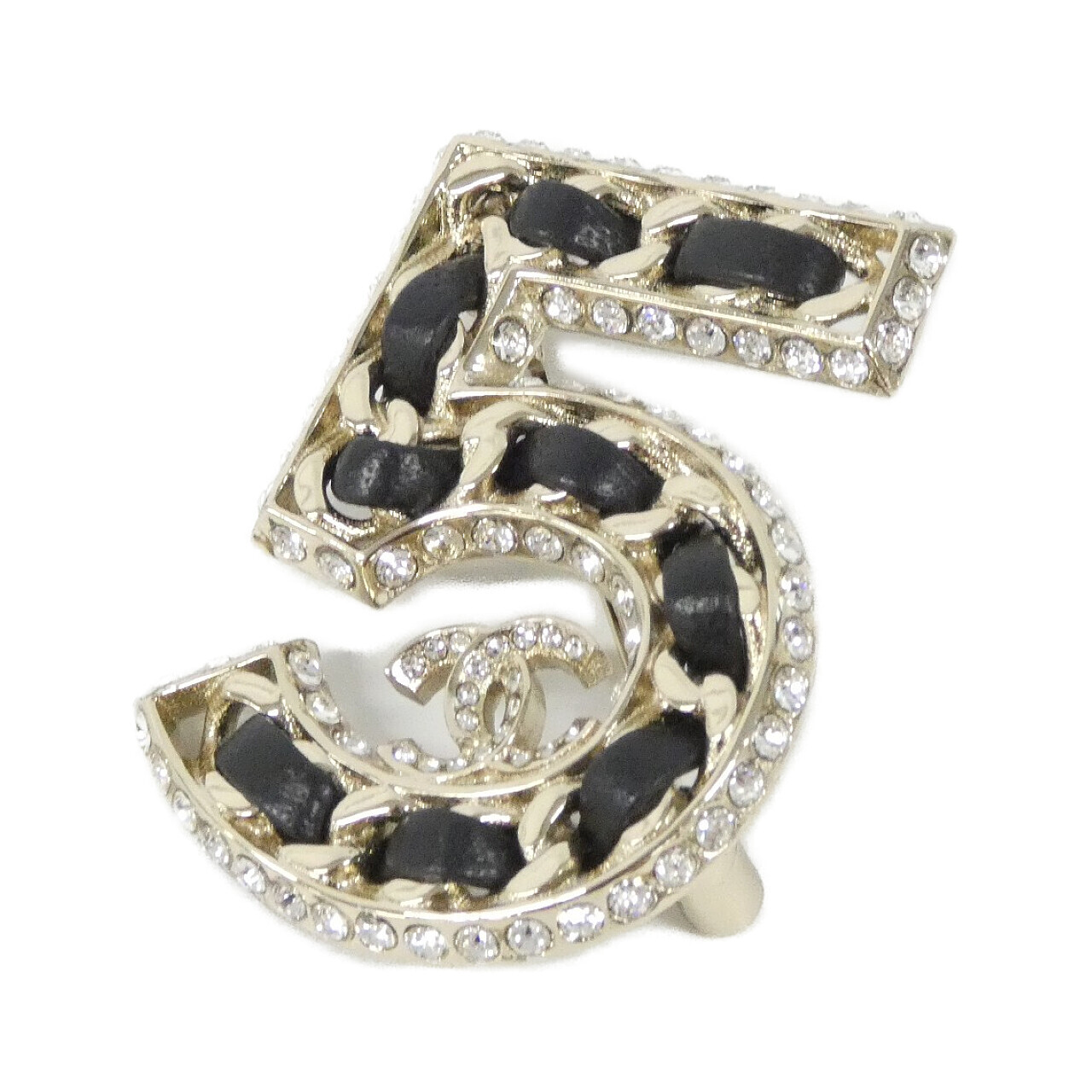 BROOCH