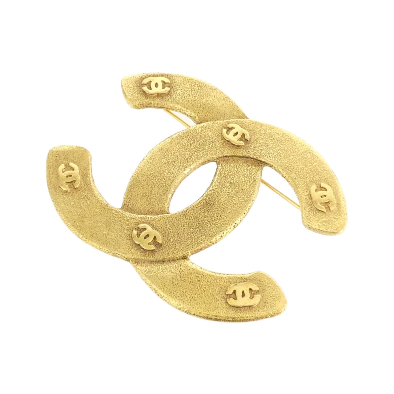 BROOCH