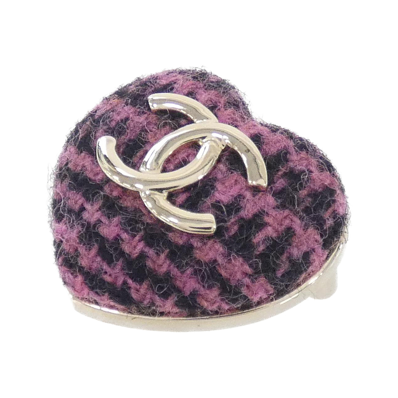 BROOCH