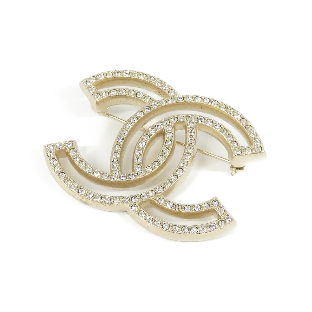 BROOCH