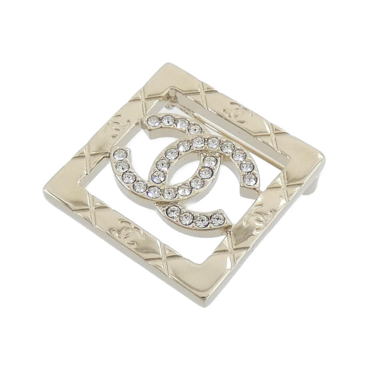 BROOCH