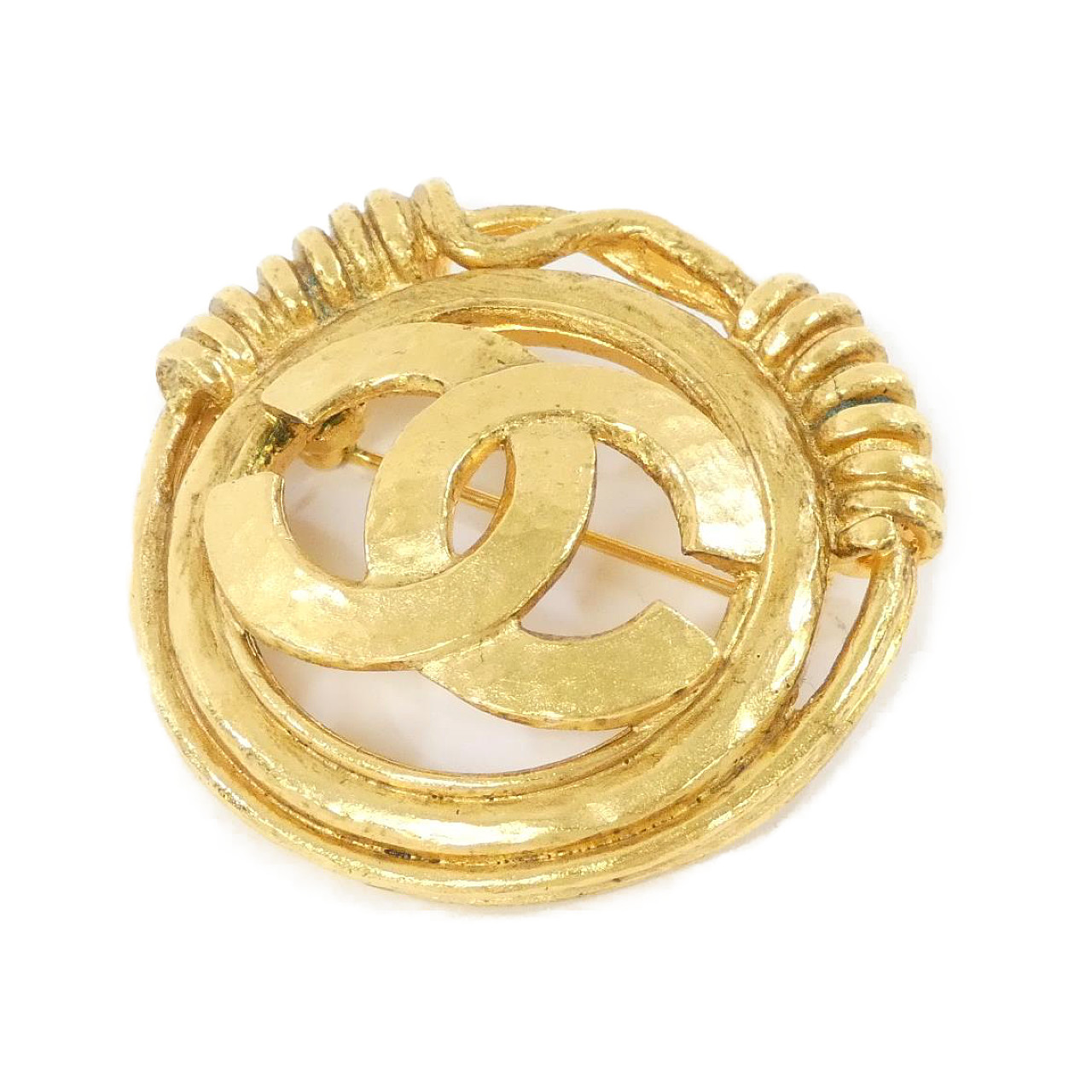 BROOCH