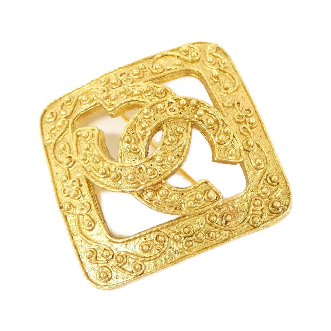 BROOCH