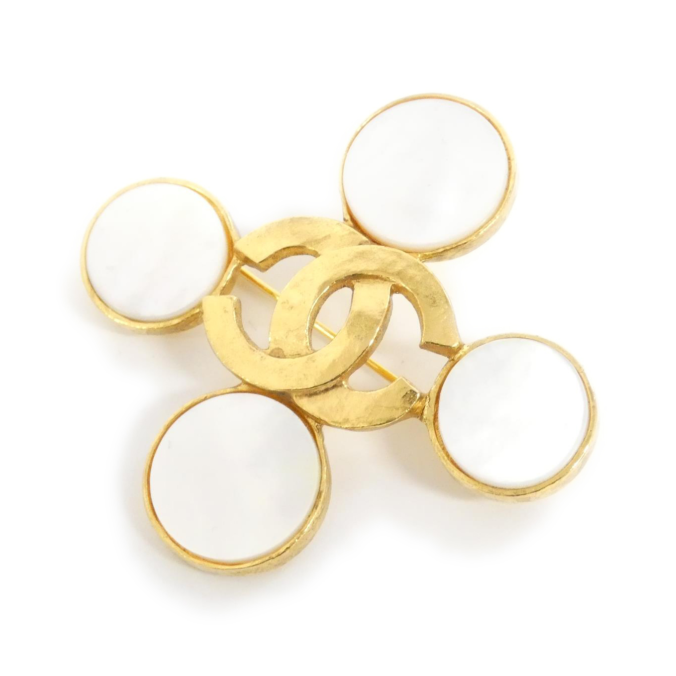 BROOCH