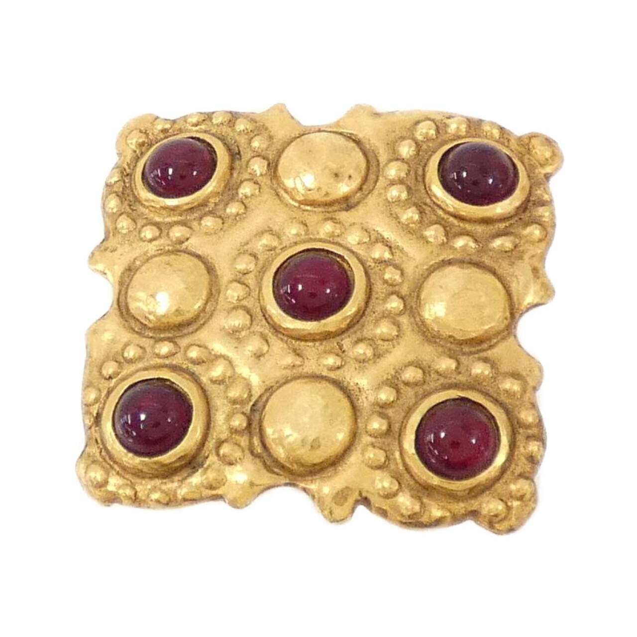 BROOCH