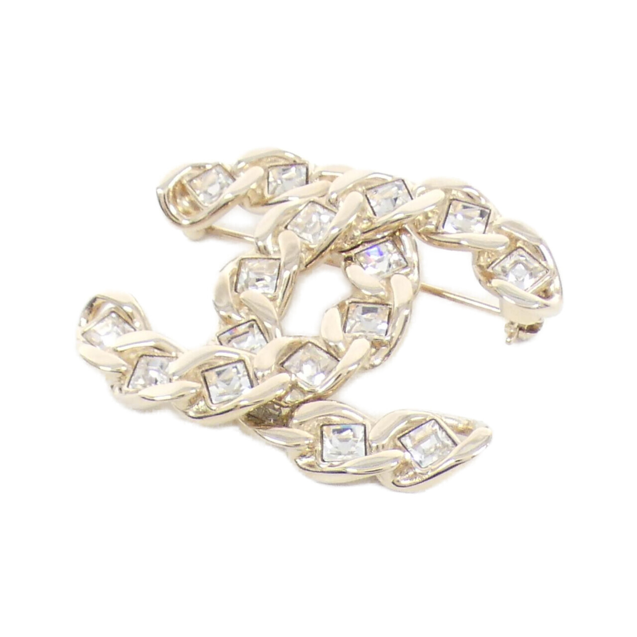 BROOCH