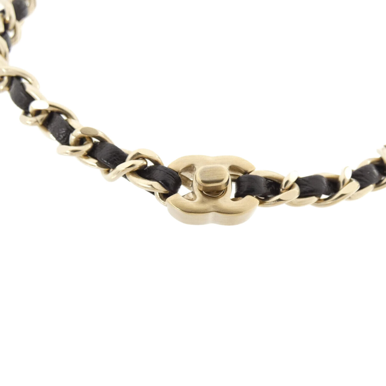 CHOKER