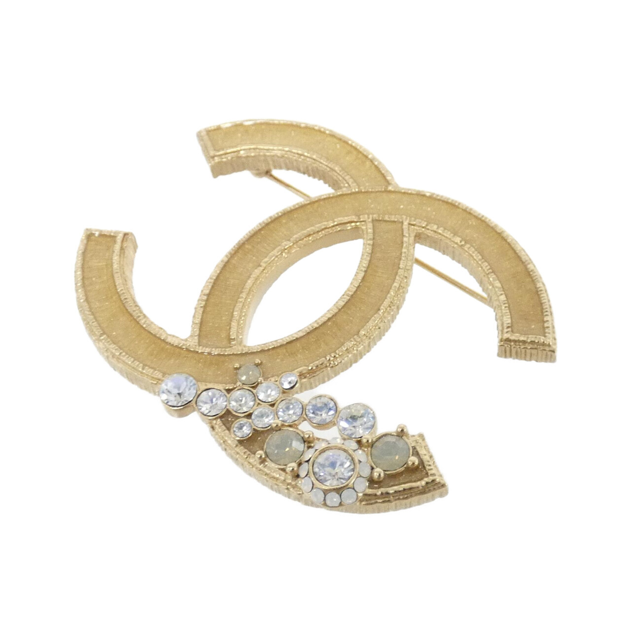 BROOCH