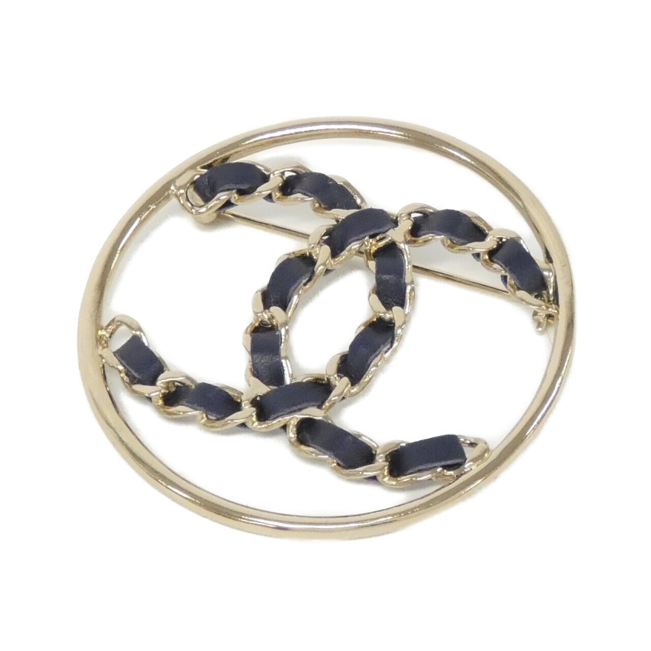 BROOCH
