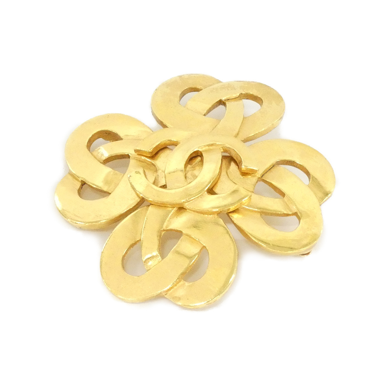 BROOCH