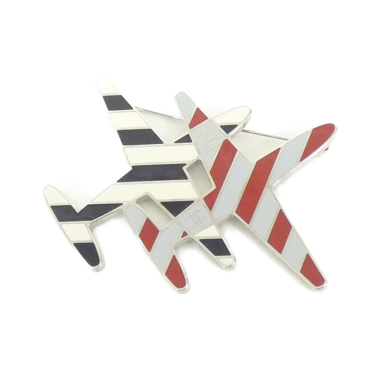 BROOCH