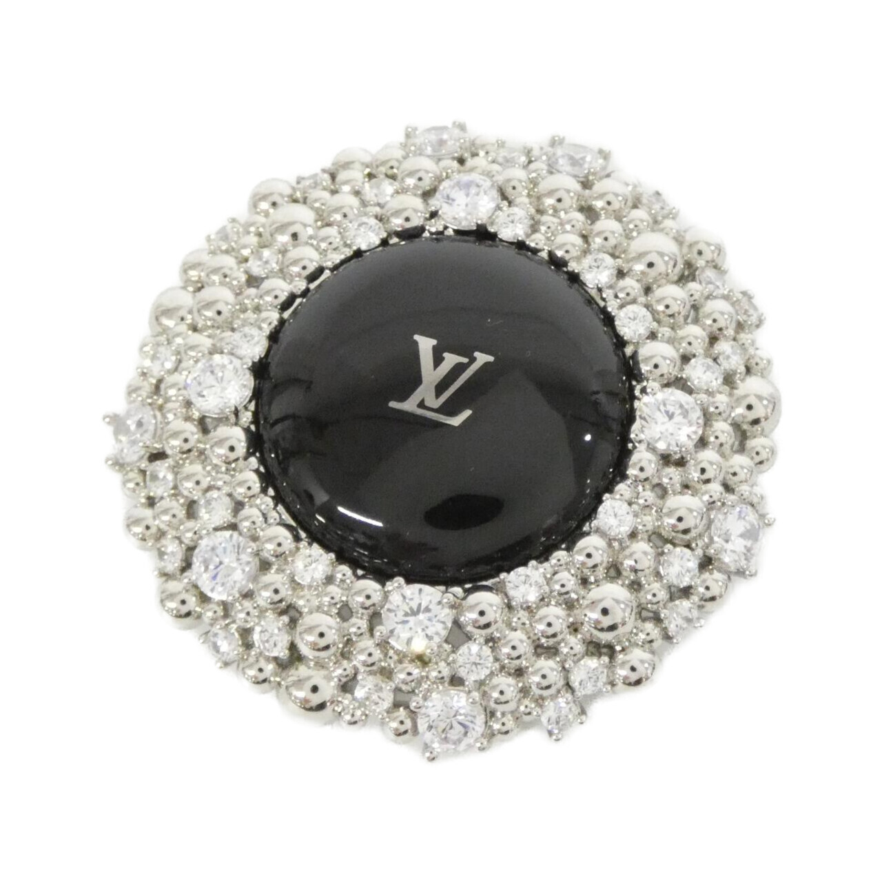 BROOCH