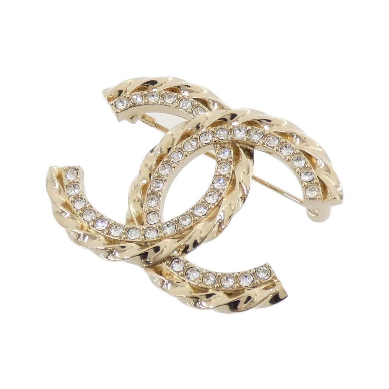 BROOCH