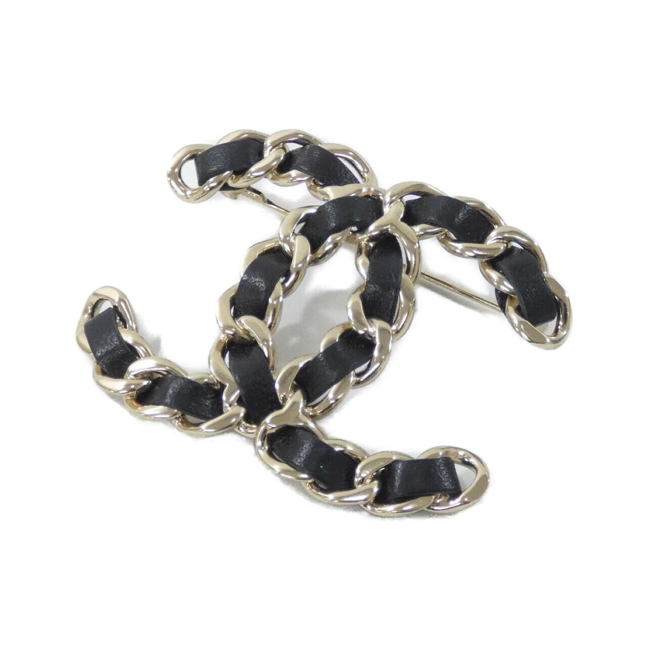 BROOCH