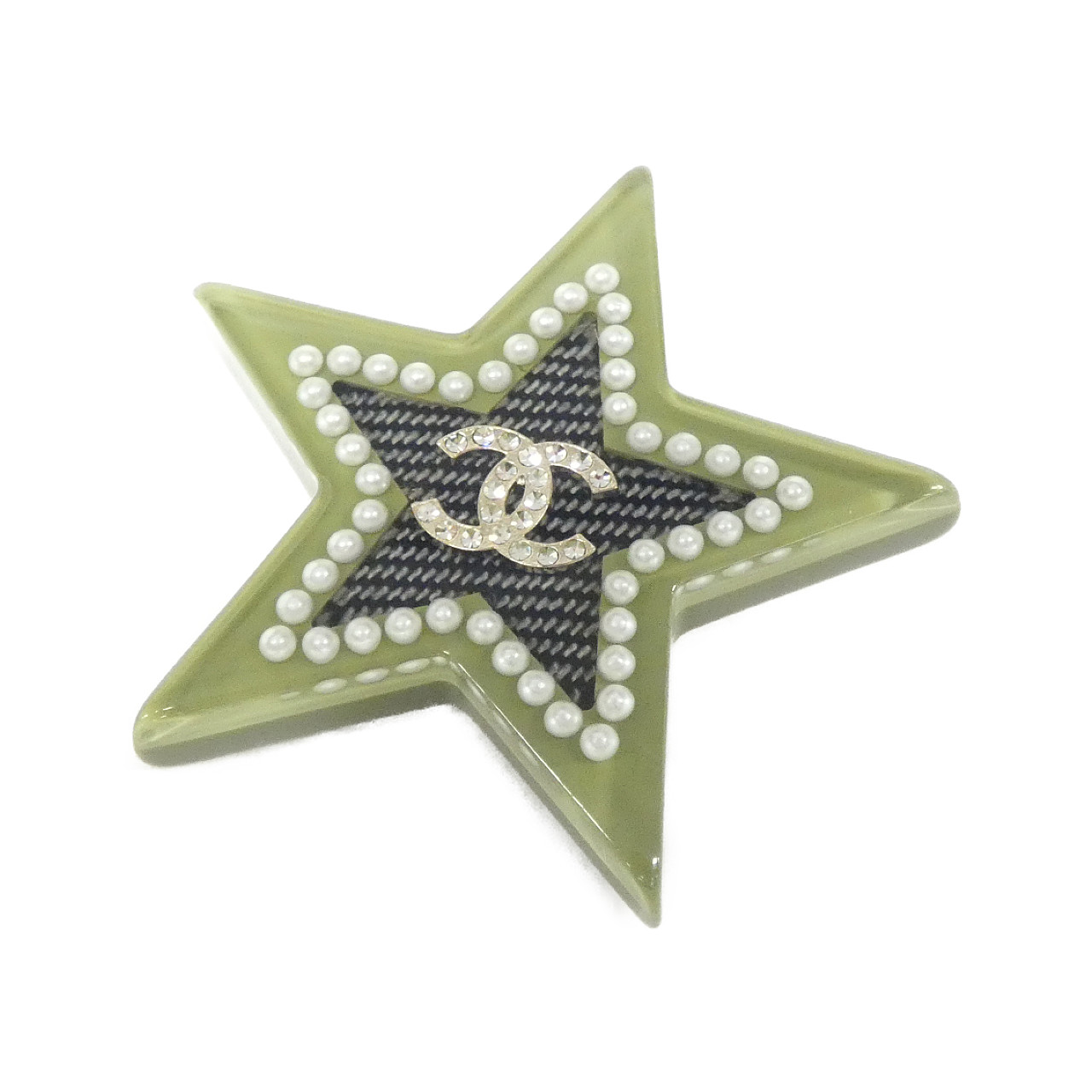 BROOCH