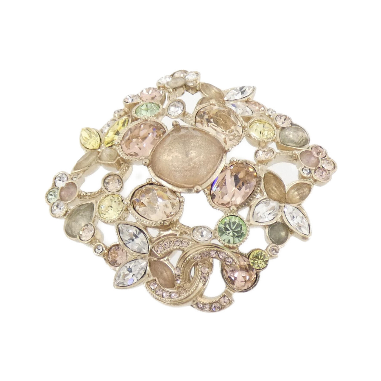 BROOCH