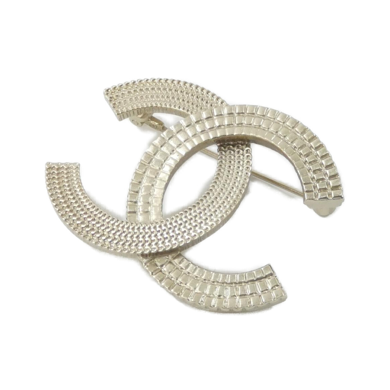 BROOCH