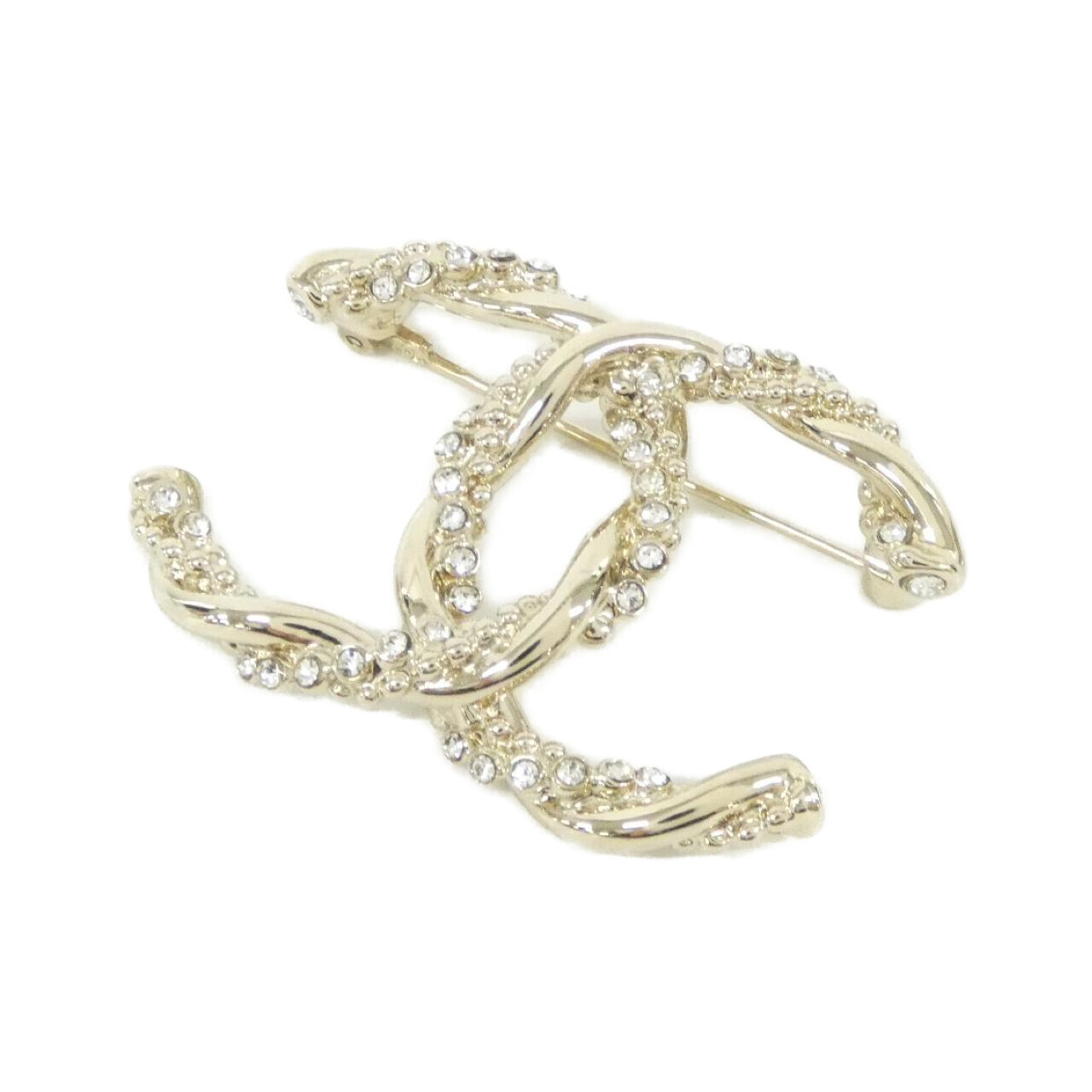 BROOCH