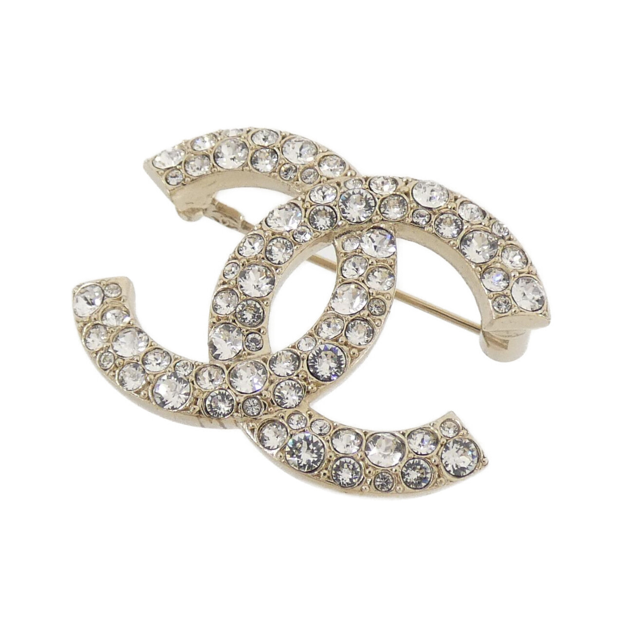 BROOCH