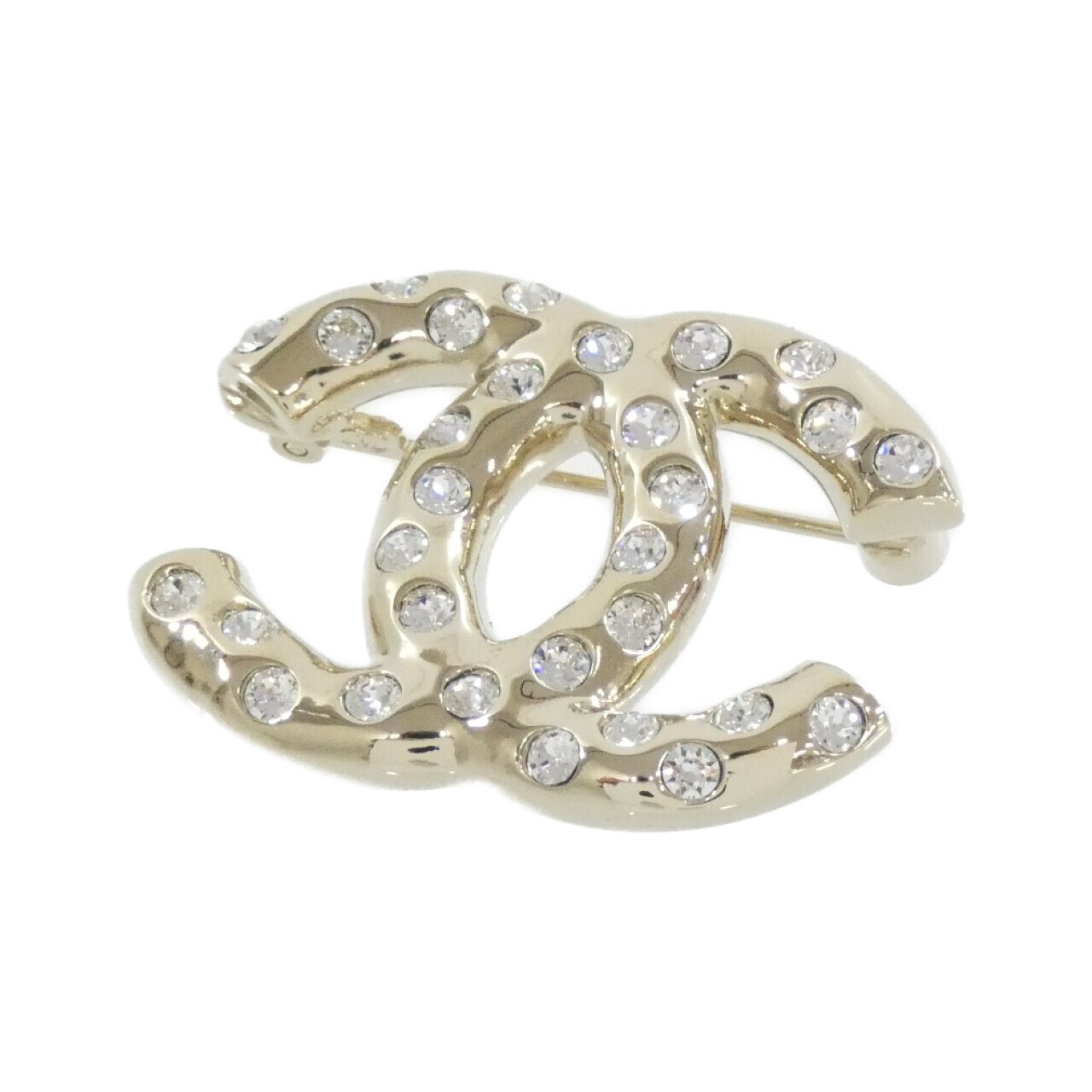 BROOCH