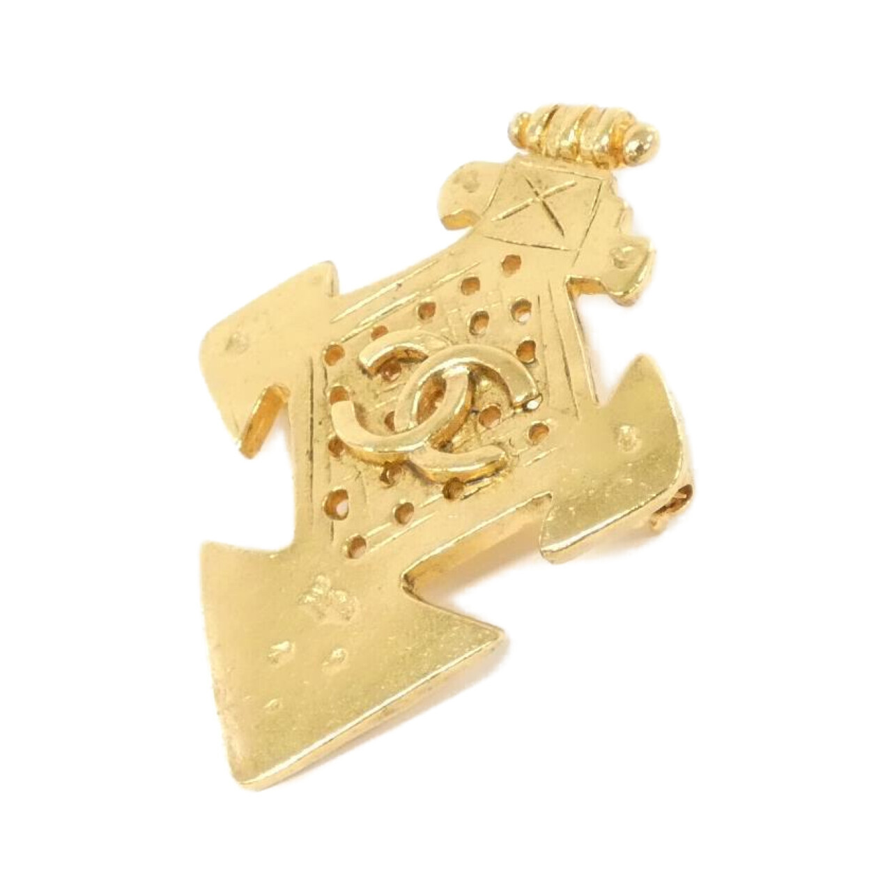BROOCH