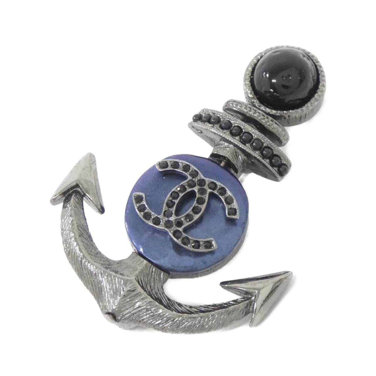 BROOCH