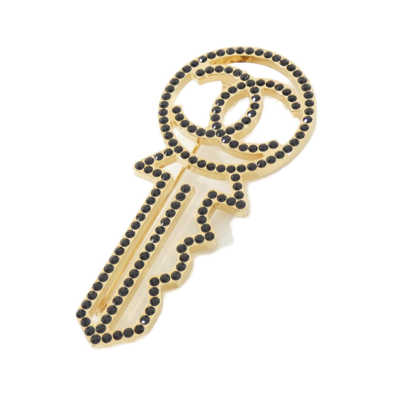 BROOCH