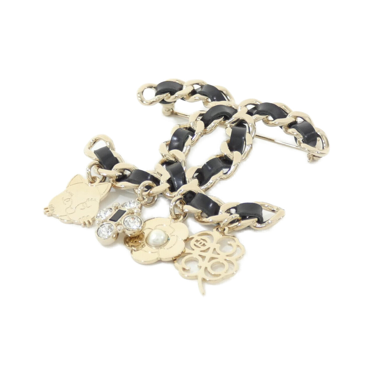 BROOCH