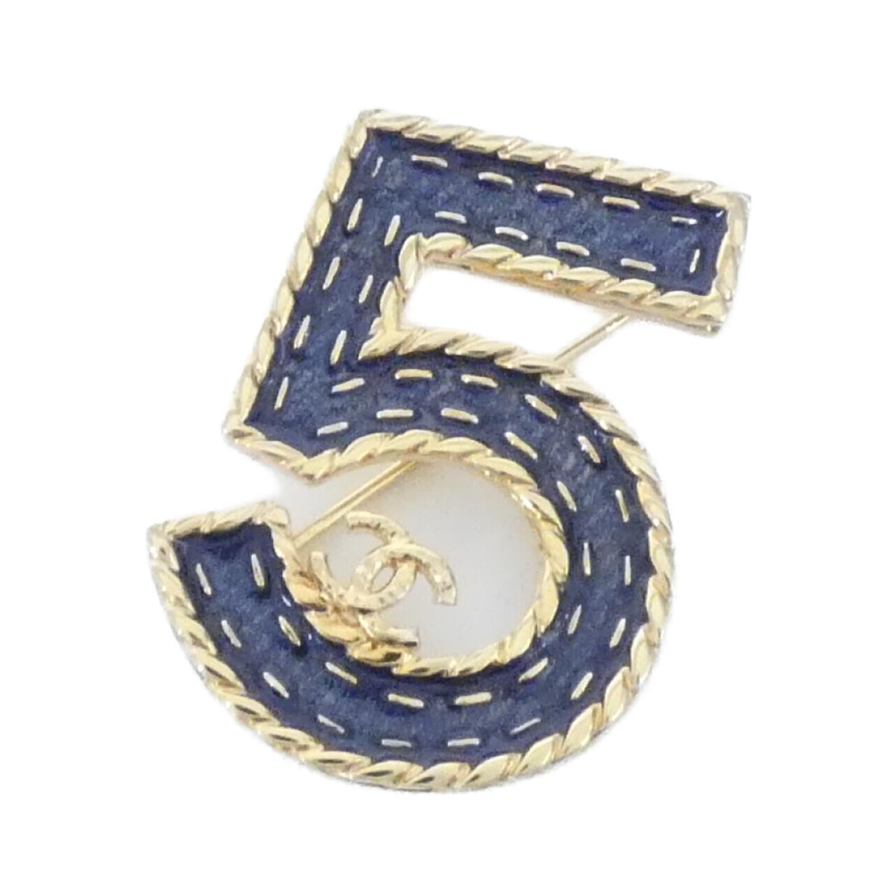 BROOCH