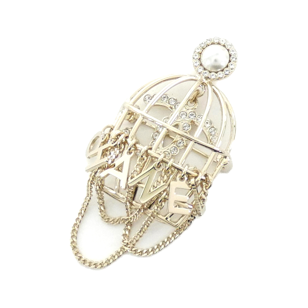 BROOCH