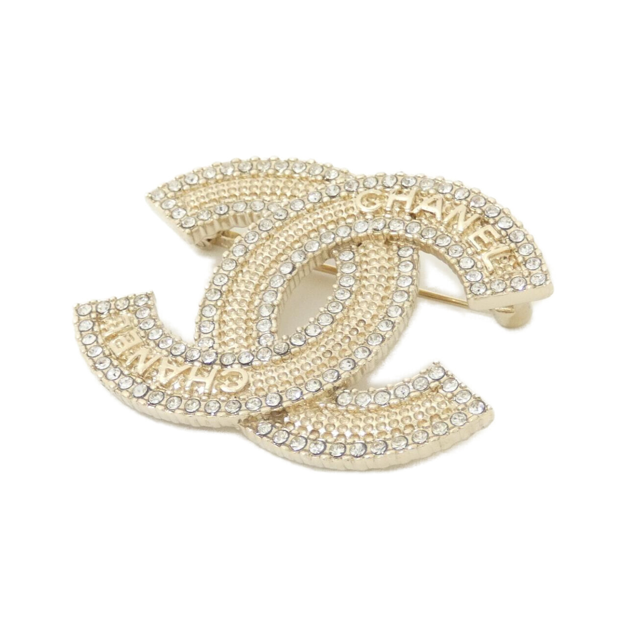 BROOCH